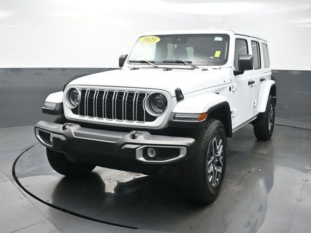 2025 Jeep Wrangler Sahara's photo