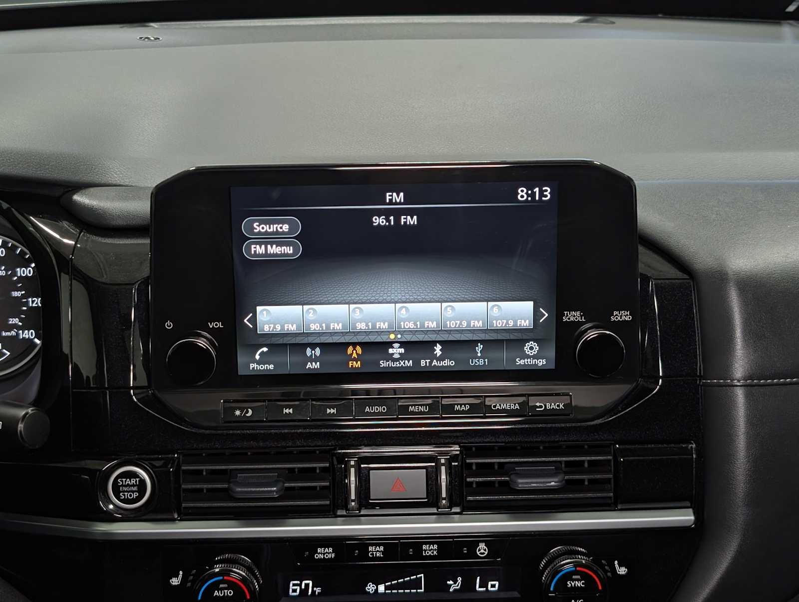 Used 2024 Pearl White Tricoat Nissan SL image 19