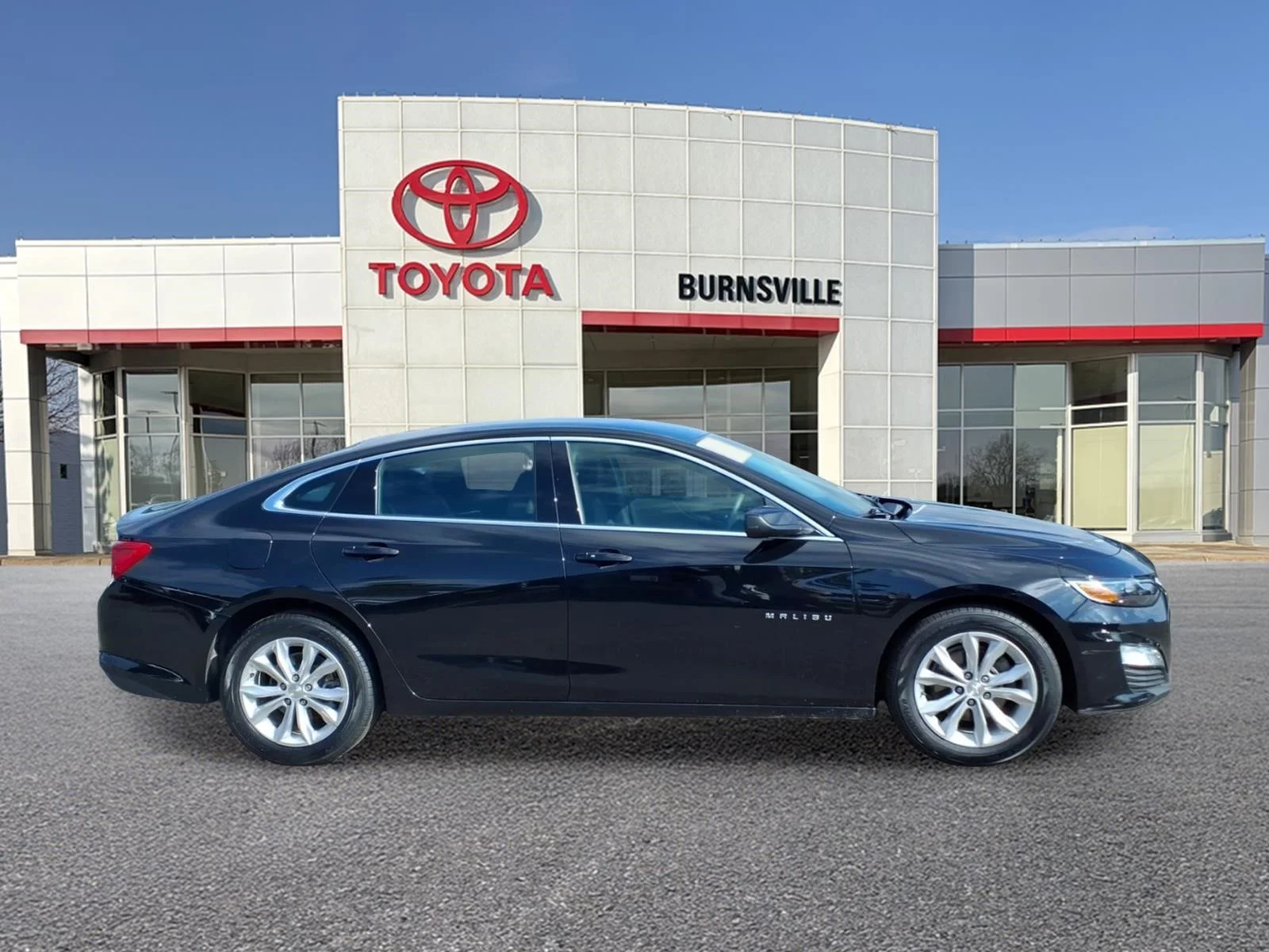 Used 2025 Chevrolet Malibu 1LT with VIN 1G1ZD5STXSF115195 for sale in Burnsville, Minnesota