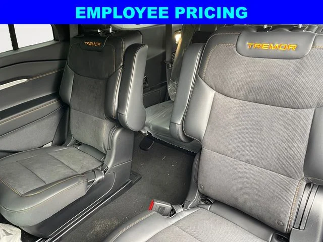 New 2026 Gray Ford Tremor image 13
