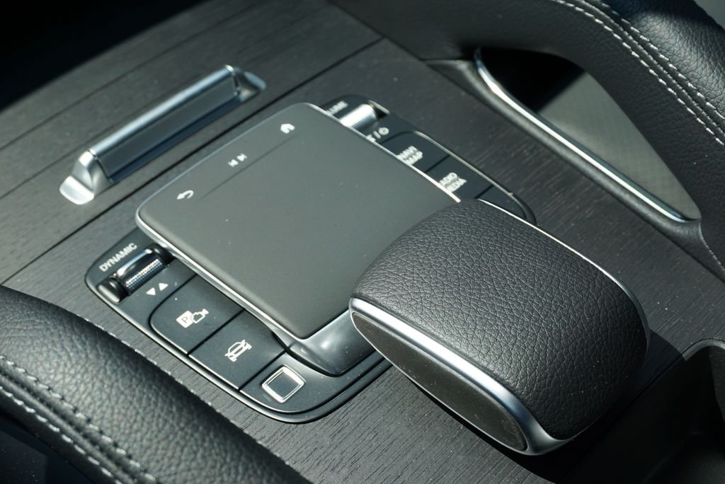 Used 2026 Obsidian Black Metallic Mercedes-Benz GLE 350 image 38