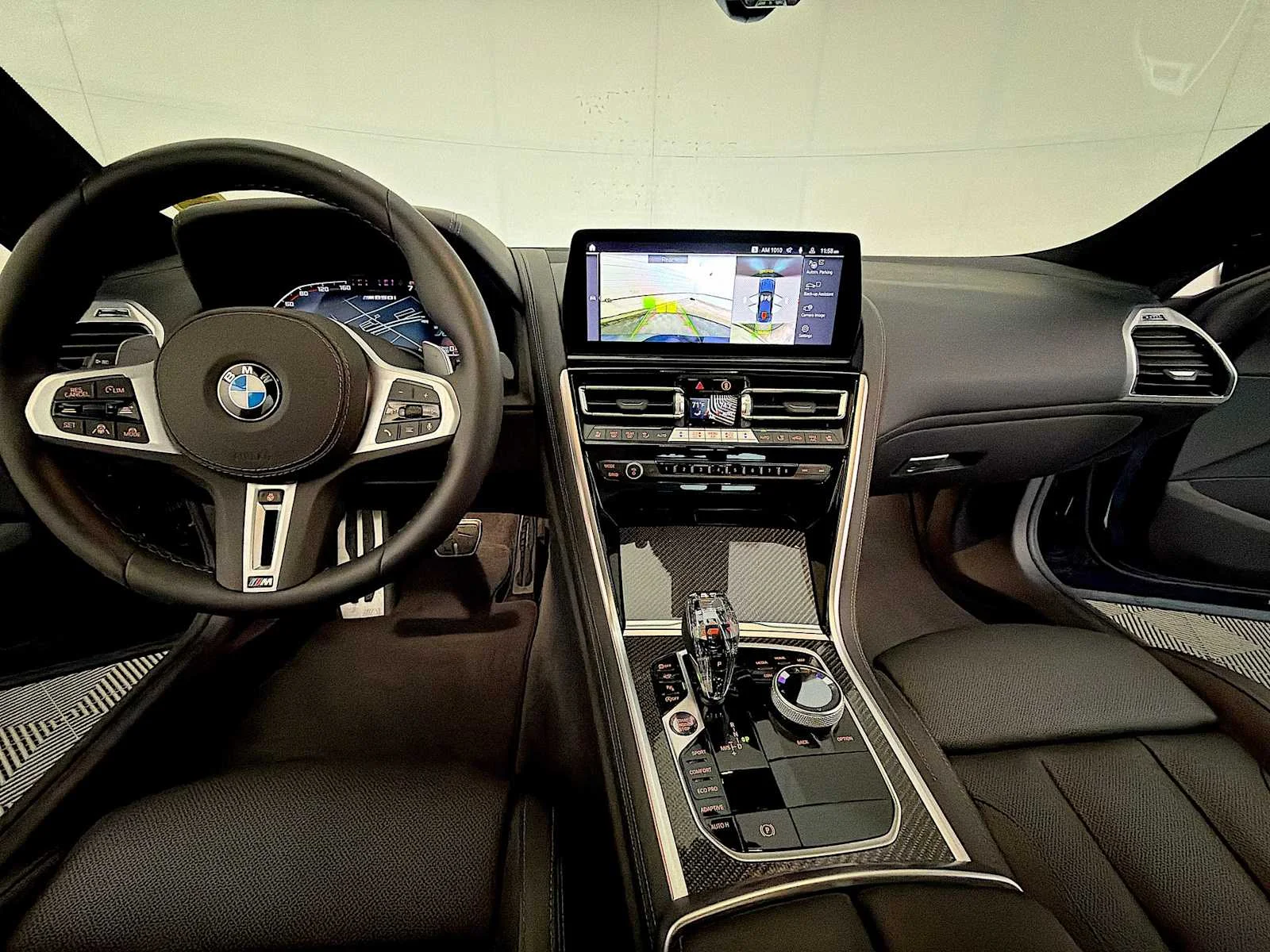 2026 BMW 8 Series M850i - Photo 15