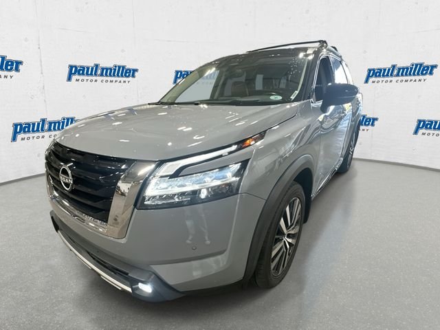 Used 2022 Gray Nissan Platinum image 1