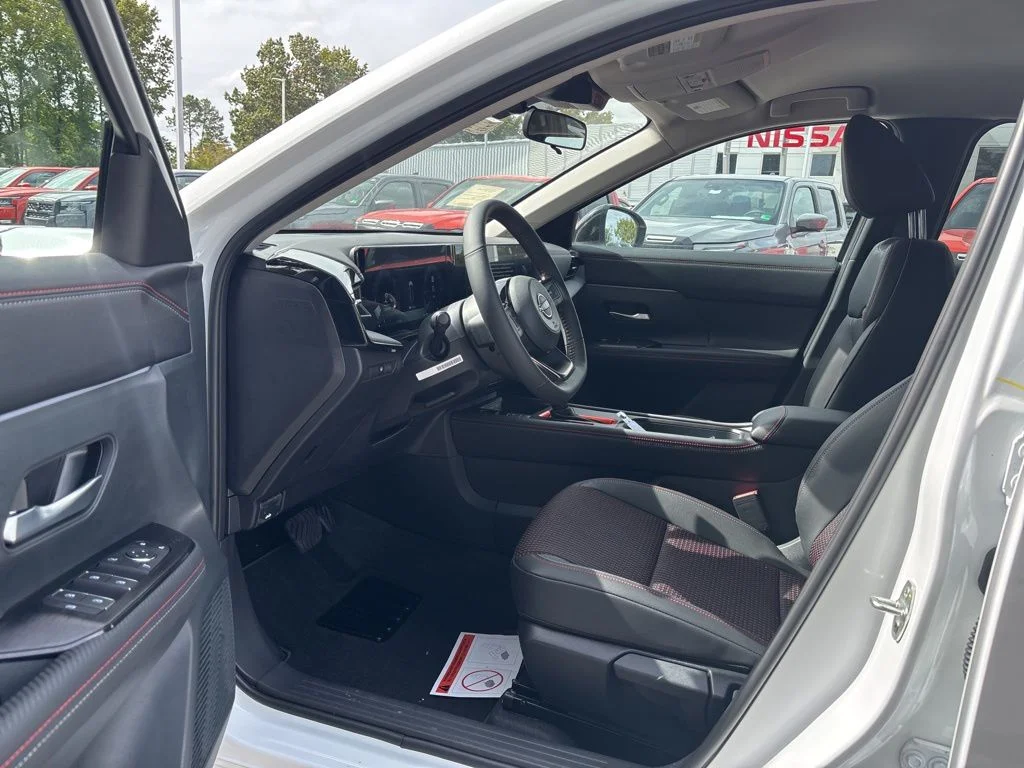 2026 Nissan KICKS SR AWD - Photo 14