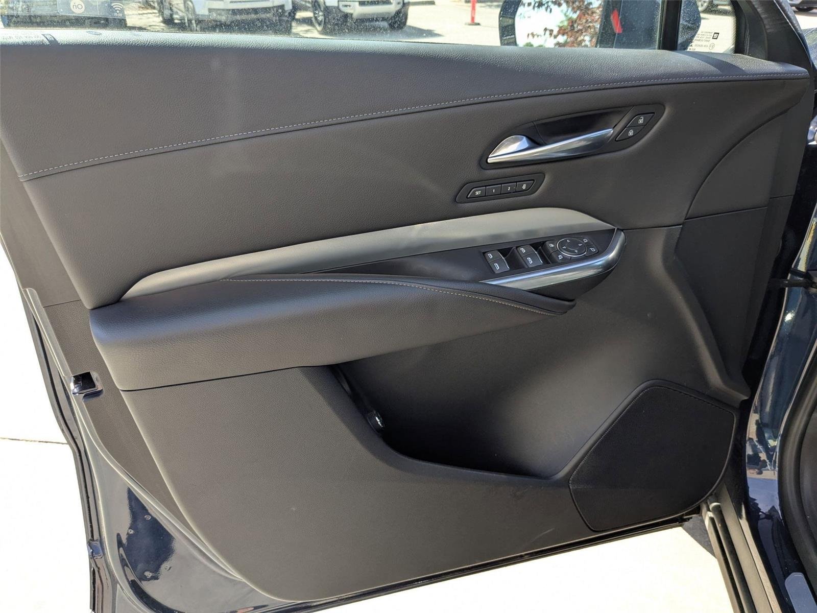 Used 2021 Twilight Blue Metallic Cadillac FWD Premium Luxury image 11