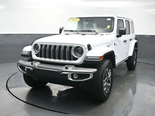 2025 Jeep Wrangler Sahara's photo