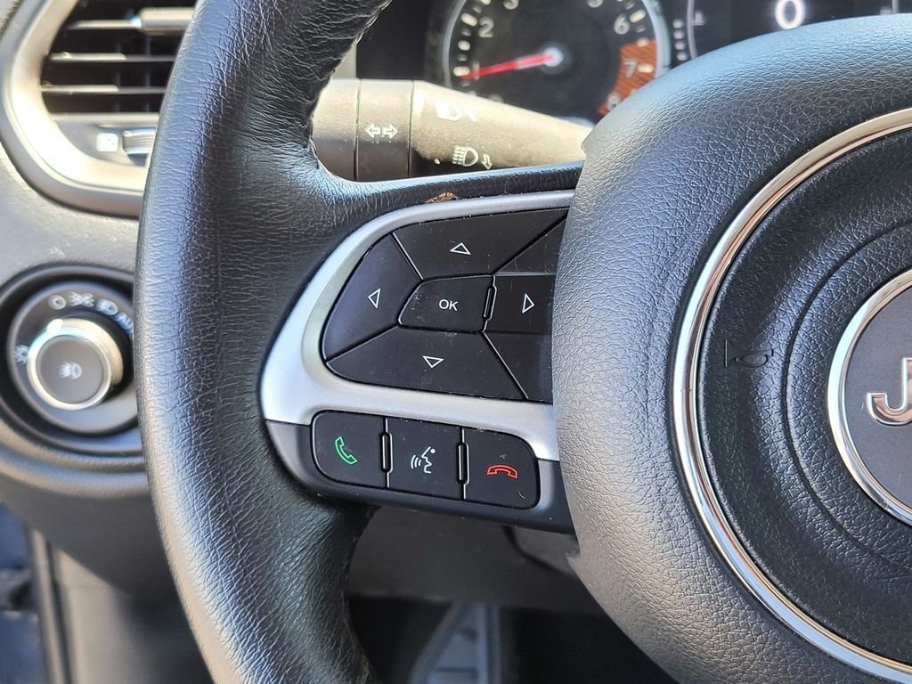 Used 2023 Blue Jeep Latitude image 25