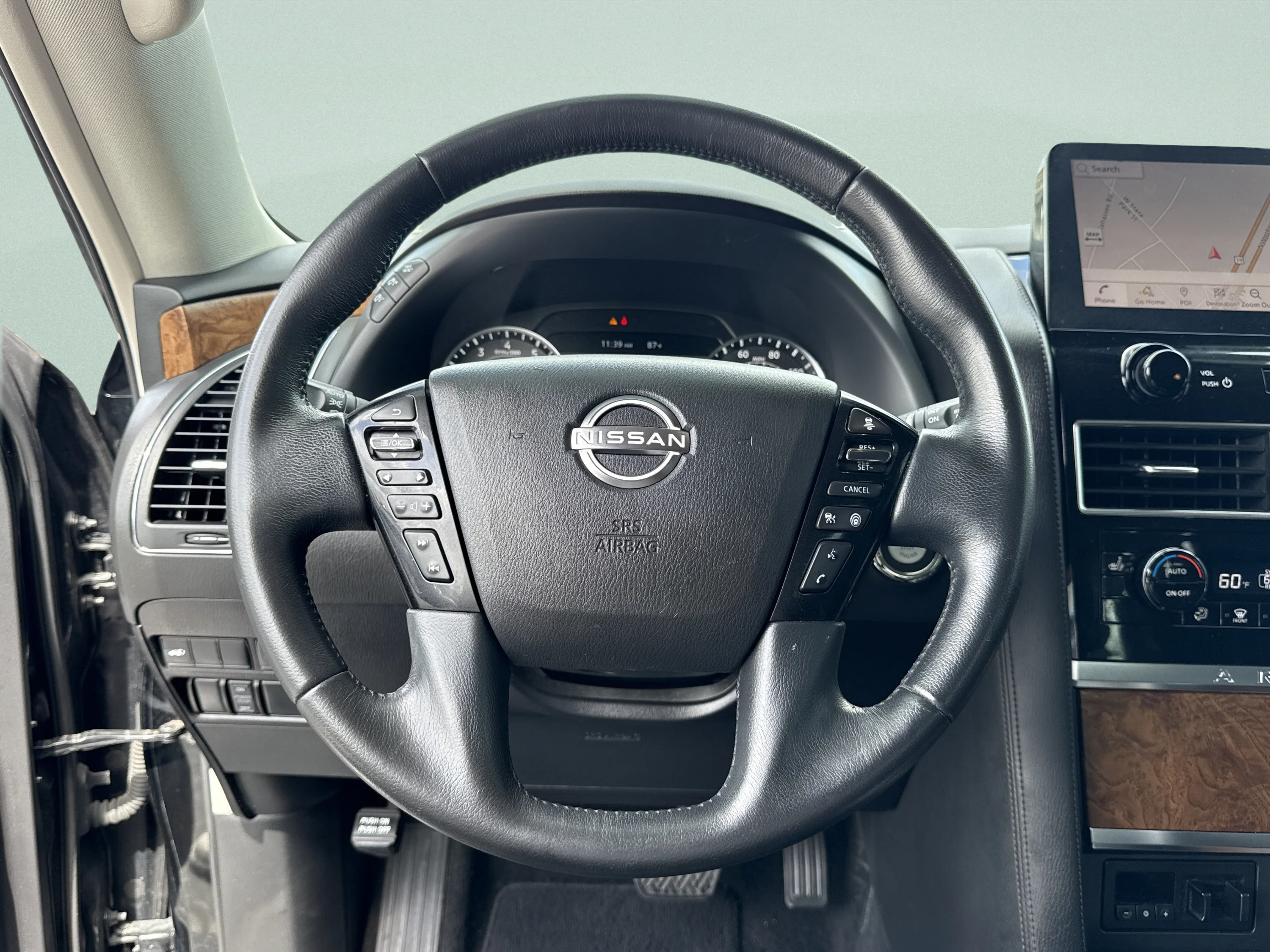 Used 2022 Super Black Nissan SL image 34