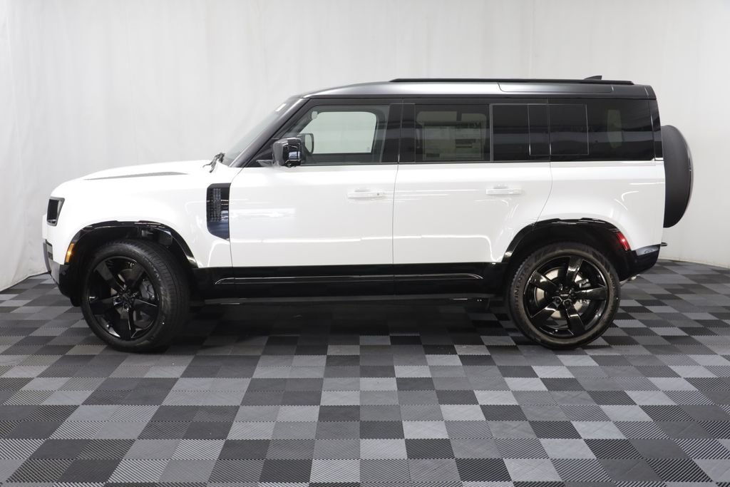 New 2026 Fuji White LAND ROVER X-Dynamic SE image 5