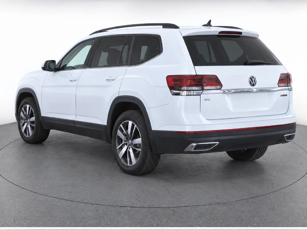 Certified Used 2022 Pure White Volkswagen 2.0T SE image 9