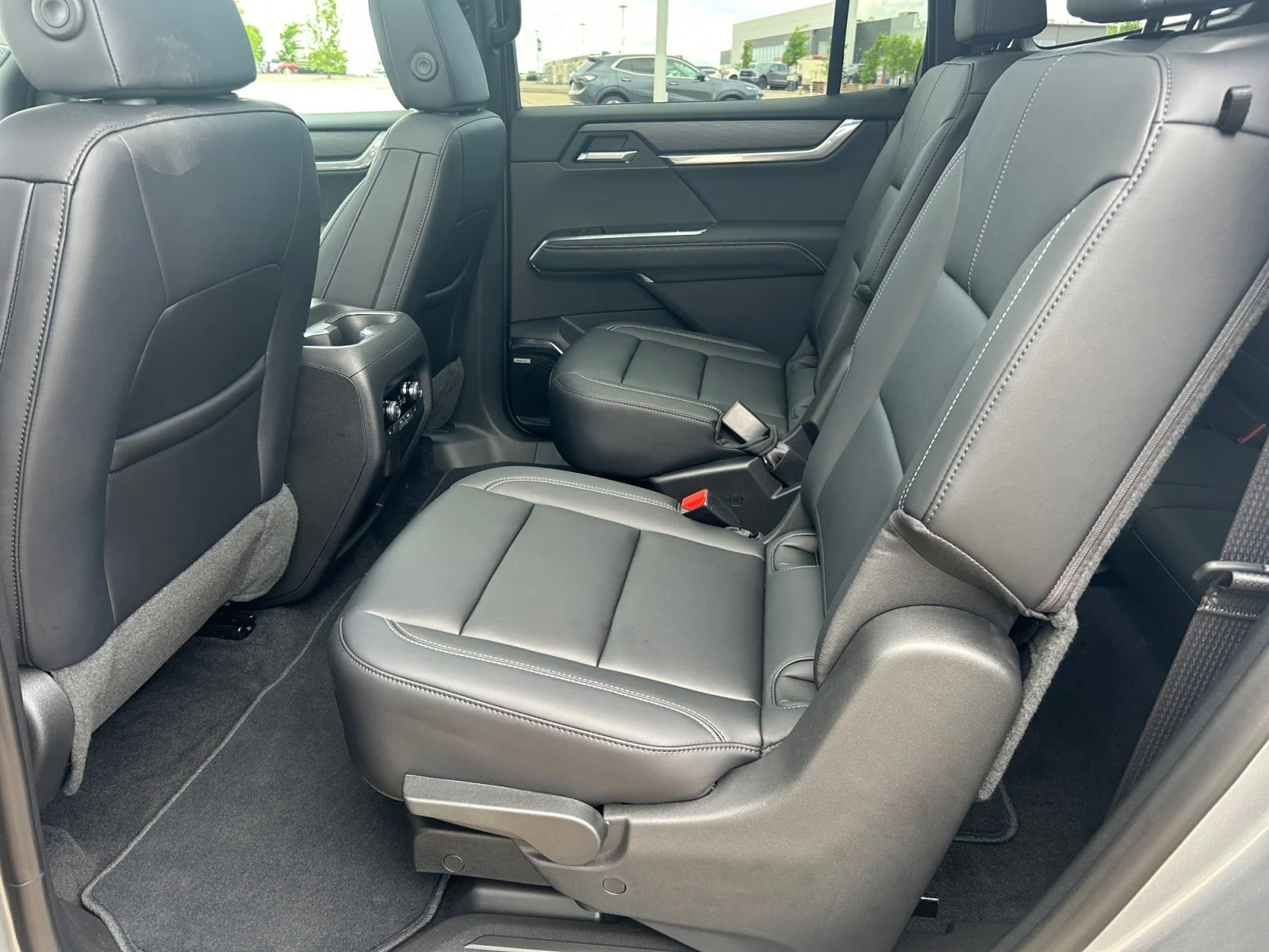 New 2026 Sterling Metallic GMC Elevation AWD image 18