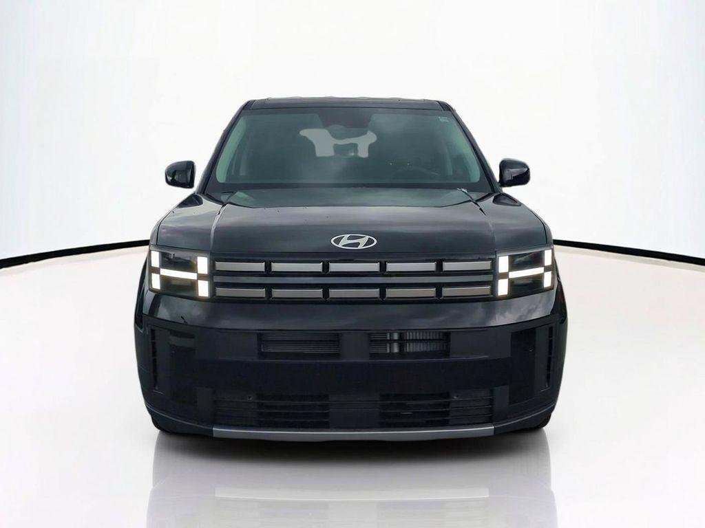 New 2027 Black Hyundai SE FWD image 3