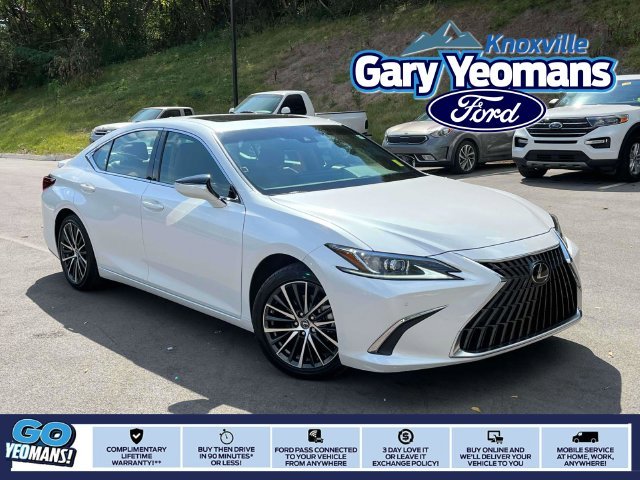 Used 2024 White Lexus 350 image 1