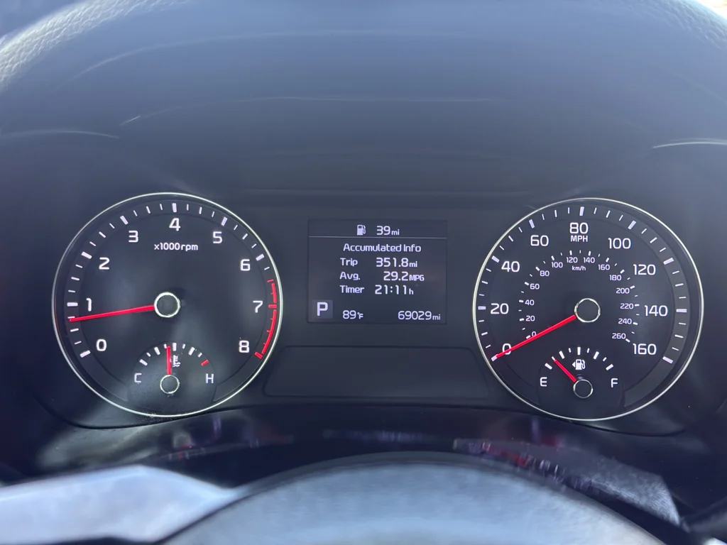 Used 2019 Blue Kia S image 38