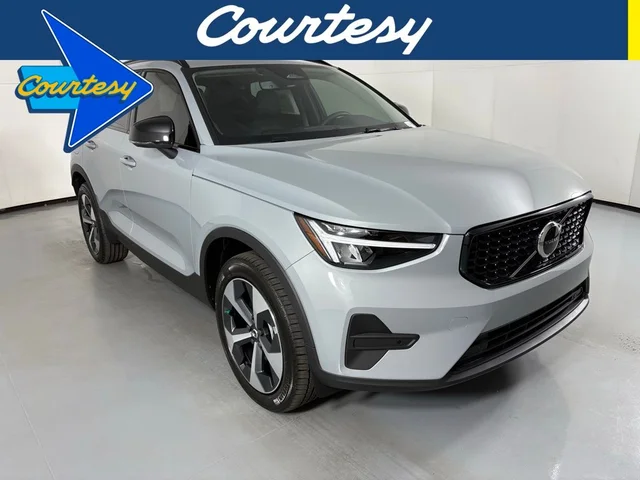 2026 Volvo XC40 B4 Core