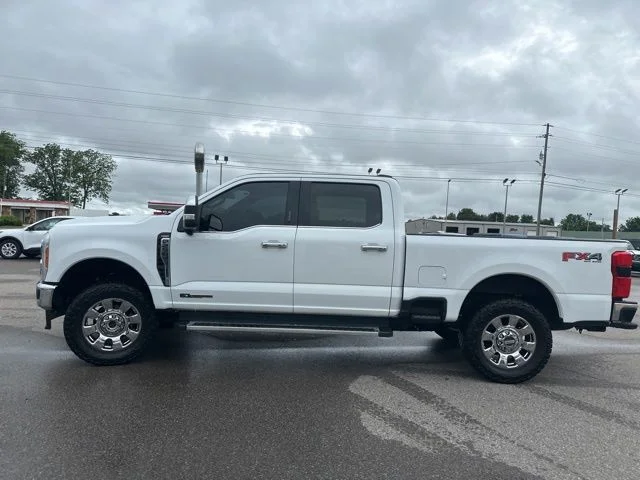 Used 2023 Oxford White Ford Lariat image 30