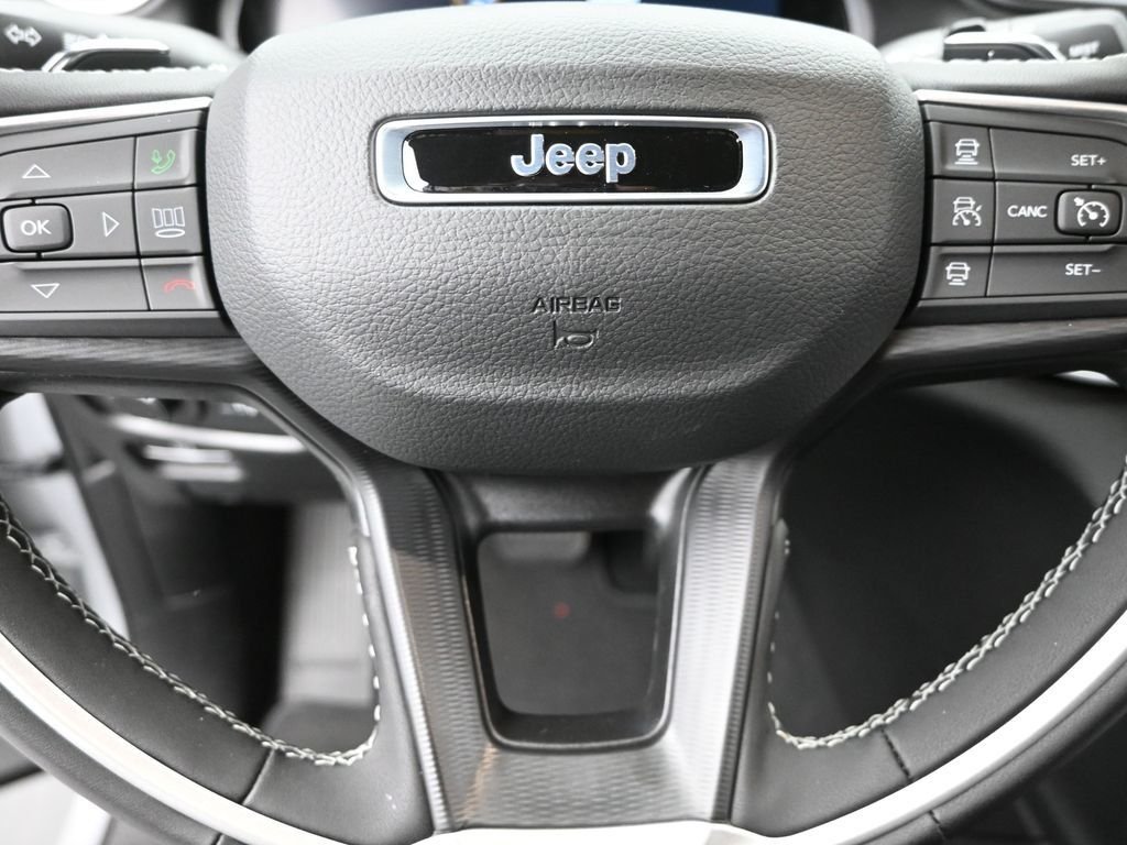2025 Jeep Grand Cherokee Laredo - Photo 17