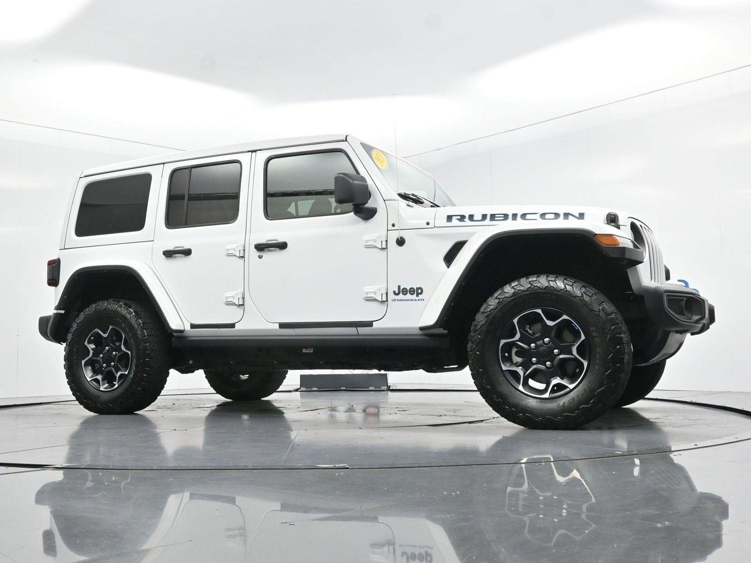 Used 2023 Bright White Clearcoat Jeep Rubicon image 46