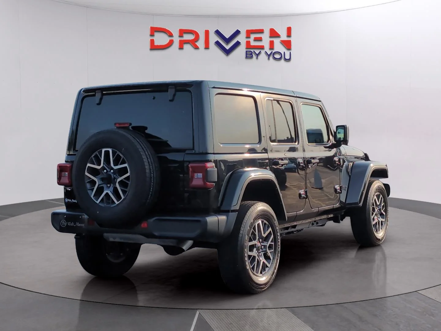 Used 2025 Black Clearcoat Jeep Sahara image 5