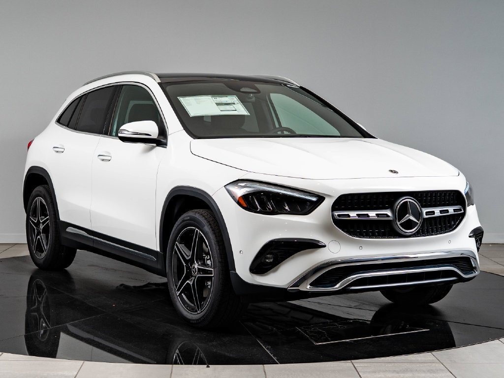 New 2026 Polar White Mercedes-Benz GLA 250 image 12
