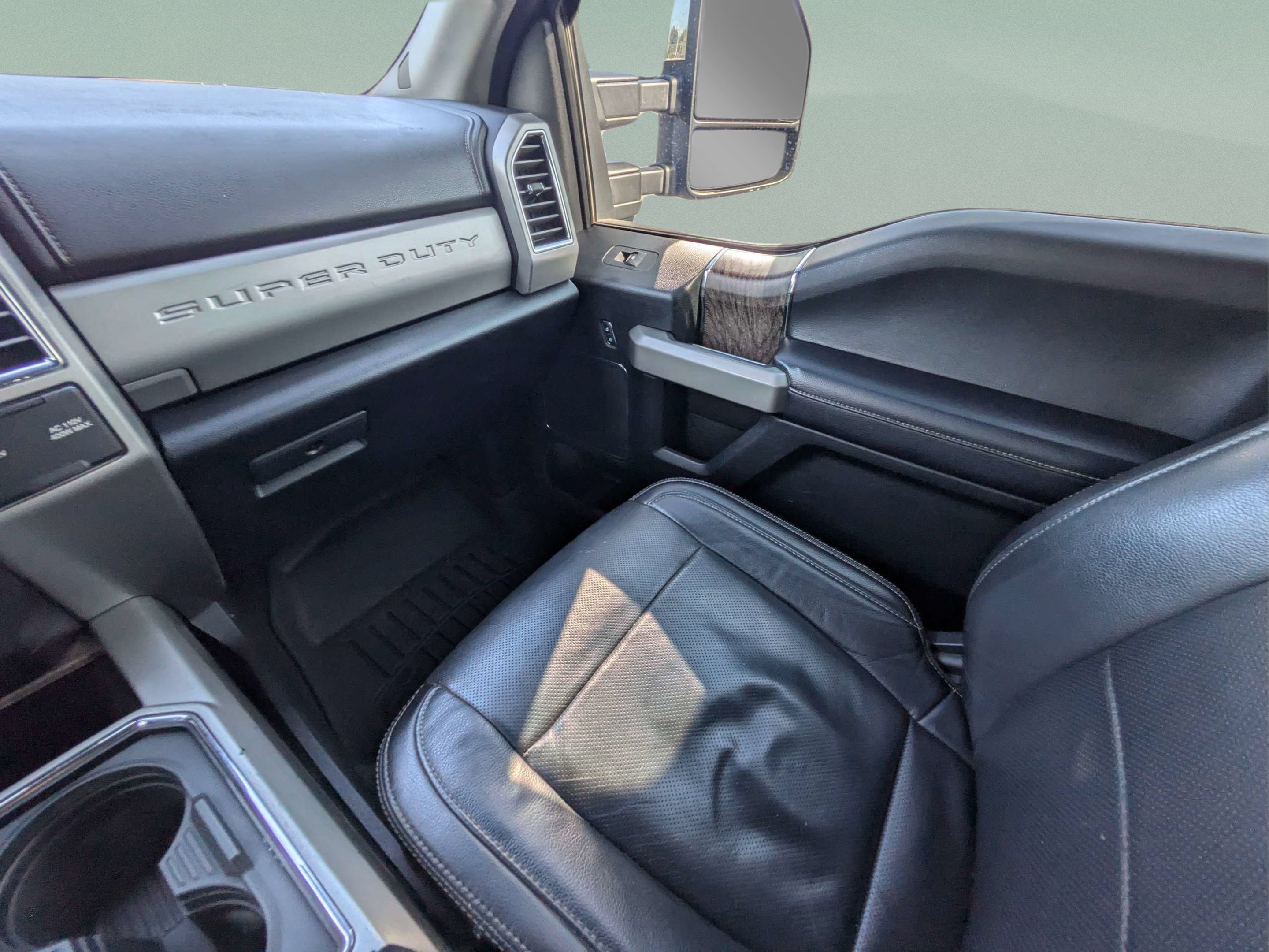 Used 2017 Magnetic Ford Lariat image 14