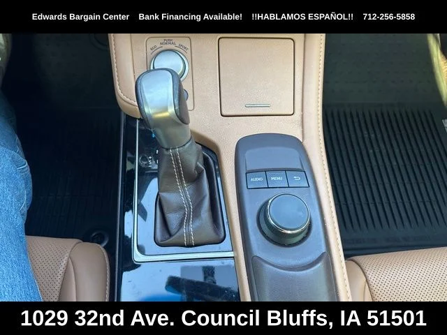 Used 2016 White Lexus 350 image 23