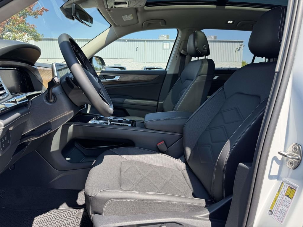 2026 Volkswagen Atlas SE w/Tech - Photo 13