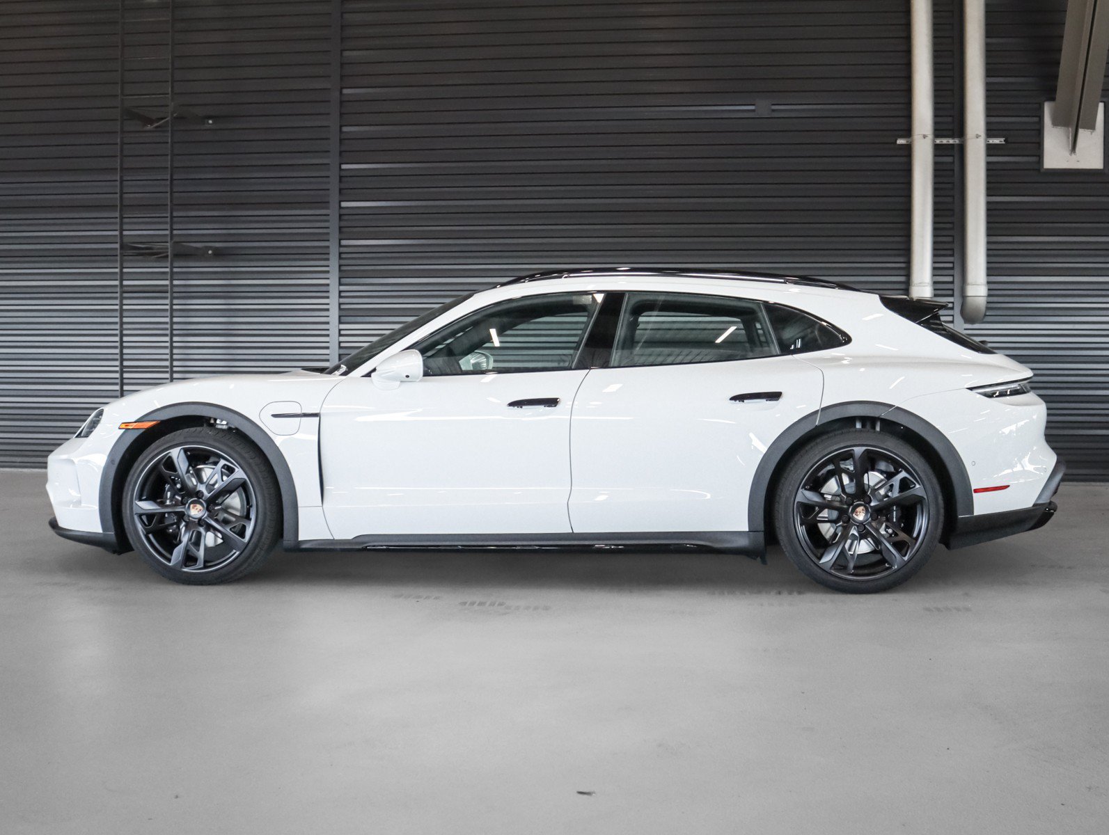New 2026 White Porsche 4S Cross Turismo image 2