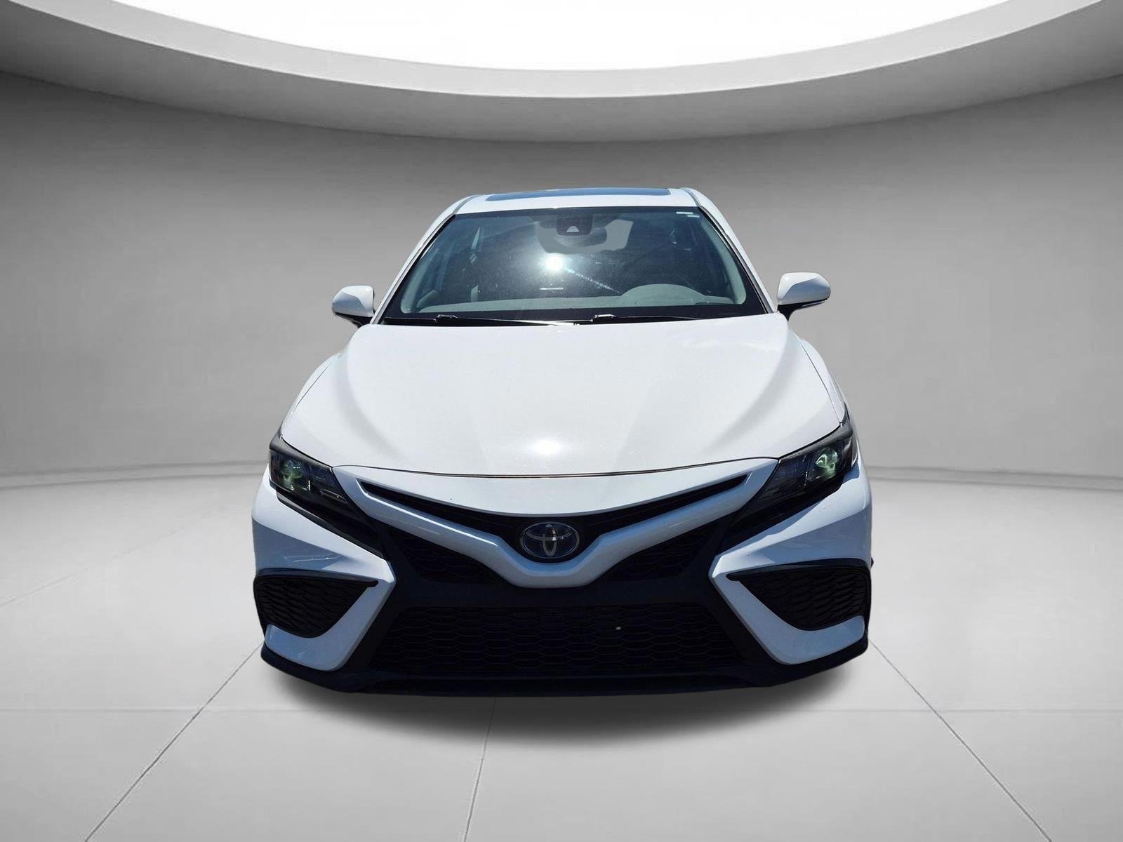 Used 2023 Ice Cap Toyota Hybrid SE image 7