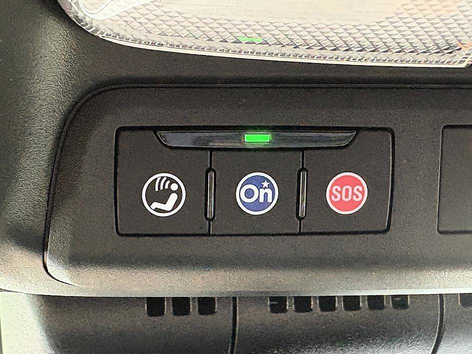 Used 2025 Summit White Chevrolet 4WD LT image 24
