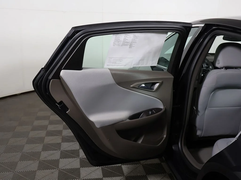 Used 2023 Gray Chevrolet LT image 18