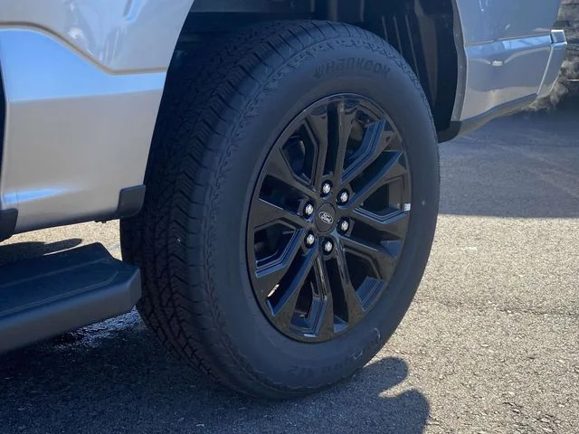 2025 Ford F-150 Lariat - Photo 9