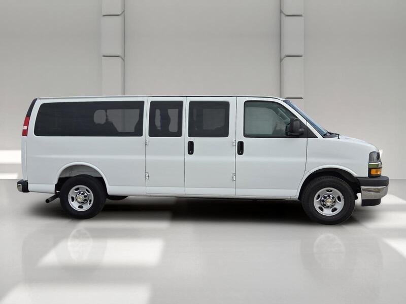 Used 2025 Summit White CHEVROLET RWD 3500 155" LT image 6