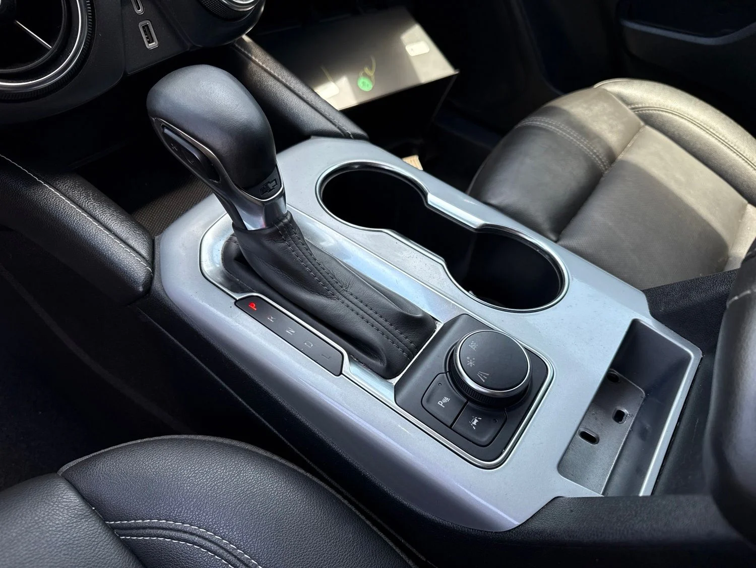 Used 2024 Gray Chevrolet 3LT image 11