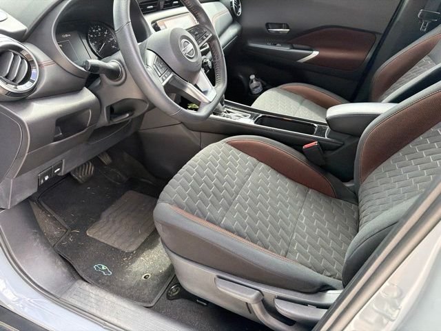 Used 2023 Gray Nissan SR image 12