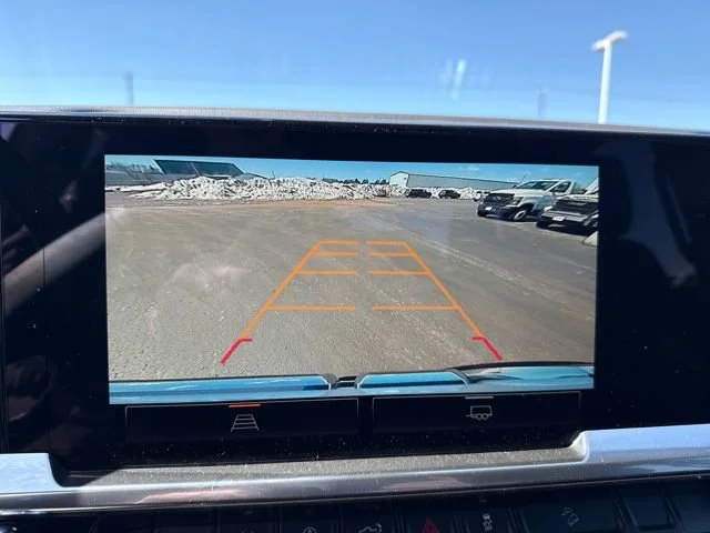 New 2026 Summit White GMC SLE image 22