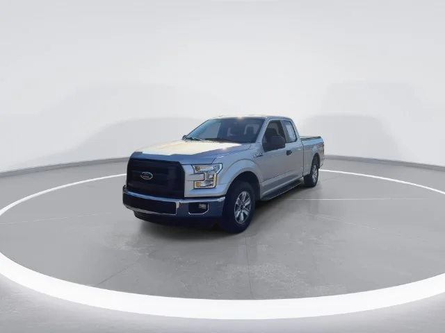 Used 2015 Silver Ford XL image 5