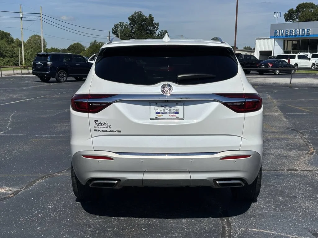 Used 2021 Includes Satin Nickel lower exterior accent color.) Buick Premium image 8