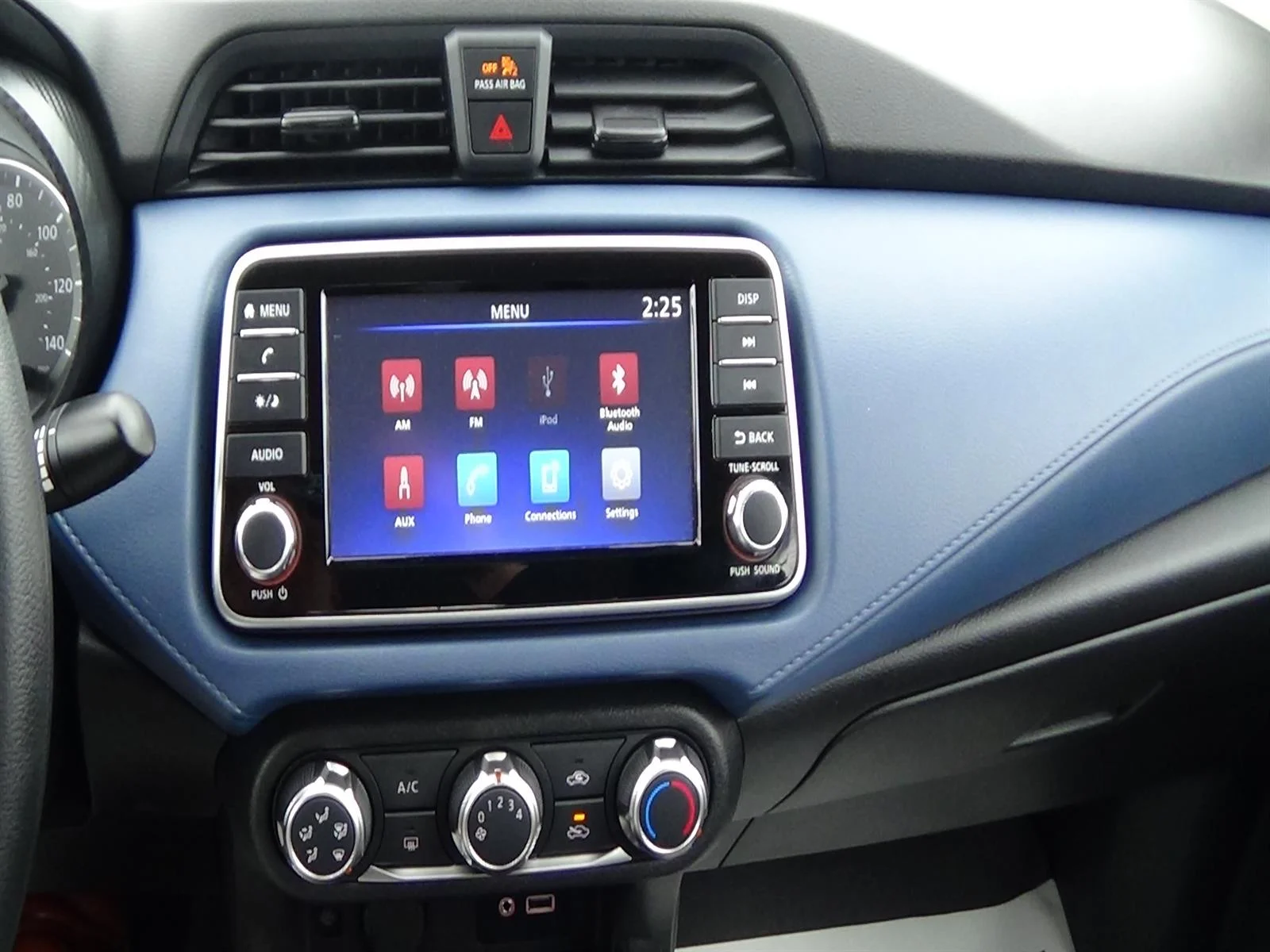 Used 2025 Super Black (kh3) Nissan SV image 22