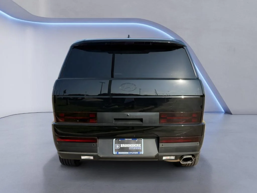 Used 2024 Phantom Black Hyundai SE image 5