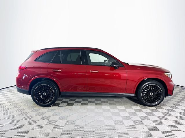 New 2026 MANUFAKTUR Patagonia Red Metallic Mercedes-Benz GLC 300 image 8