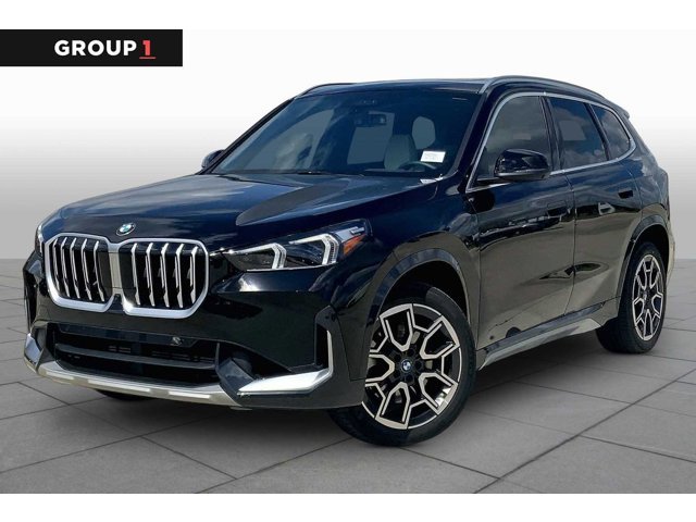 New 2026 Jet Black BMW xDrive28i image 1