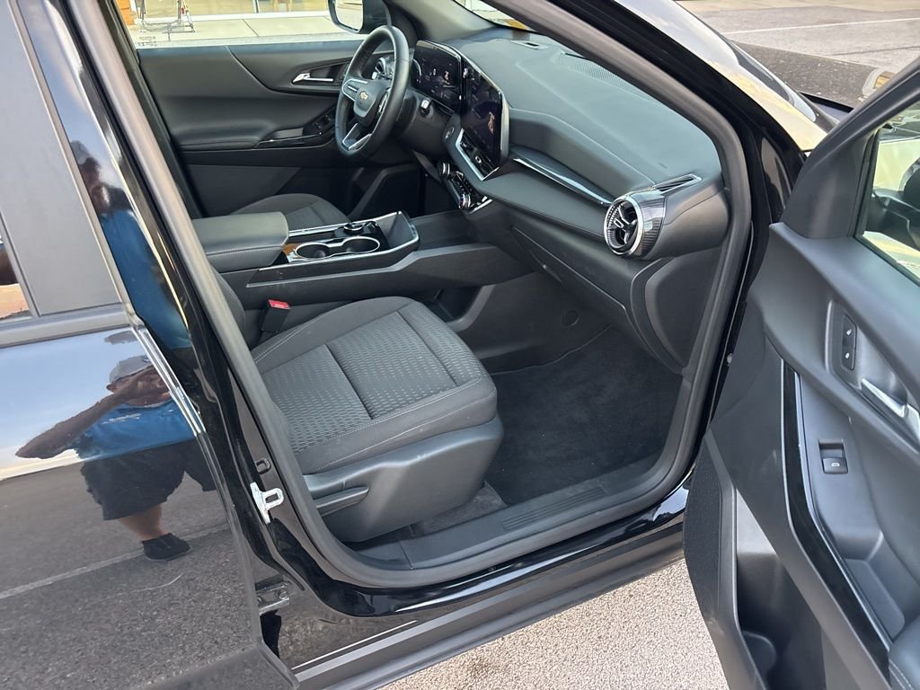 Used 2026 Black Chevrolet LT image 38