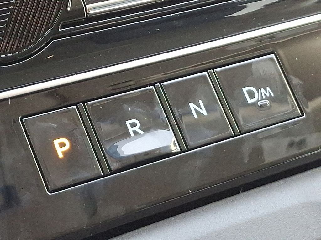 2026 Nissan Armada SV - Photo 8