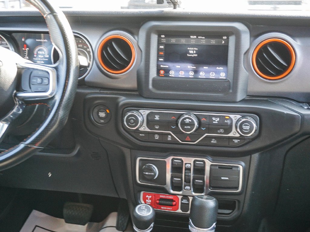 Used 2021 Silver Jeep Mojave image 15
