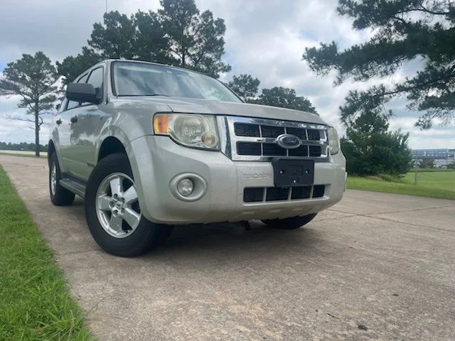 Used 2008 Beige Ford XLT image 3