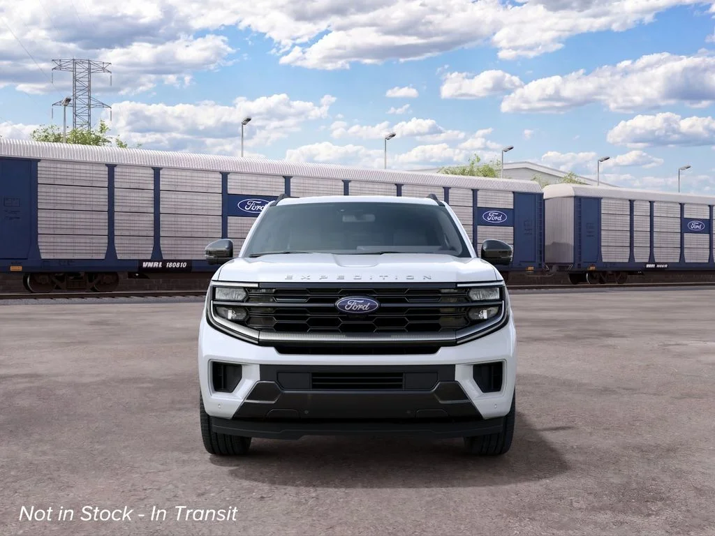 New 2027 Star White Metallic Tri-Coat Ford Platinum® image 3