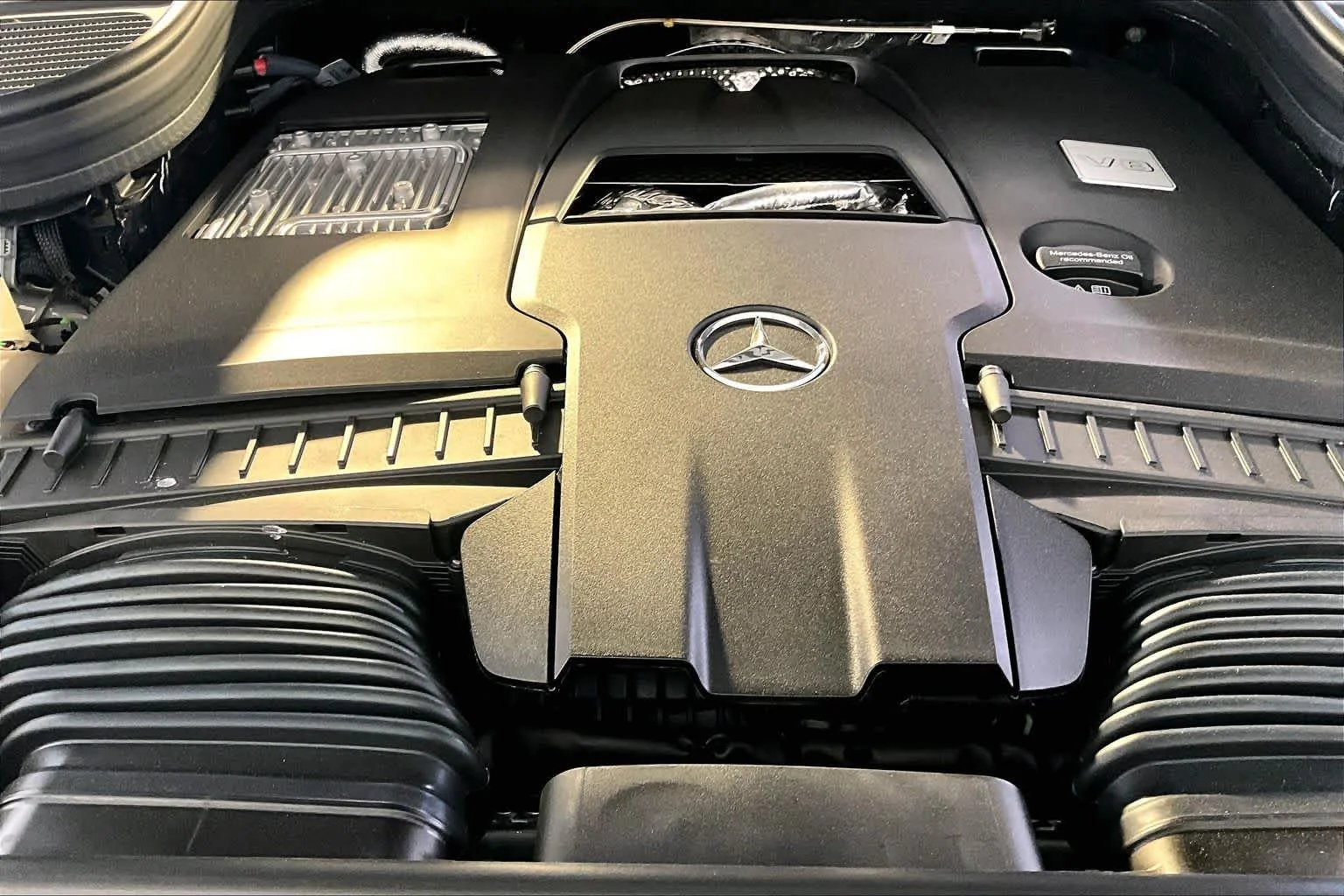 New 2026 MANUFAKTUR Alpine Grey Mercedes-Benz GLE 580 image 14