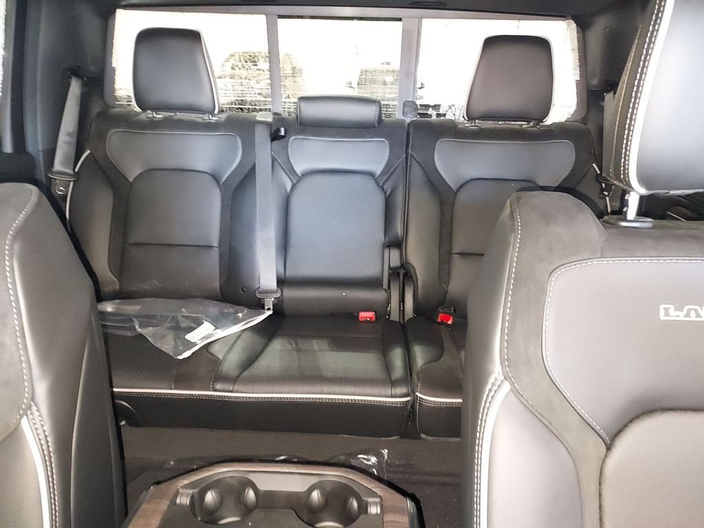 New 2026 Granite Crystal Metallic Clear-Coat Exterior Paint RAM Laramie image 13