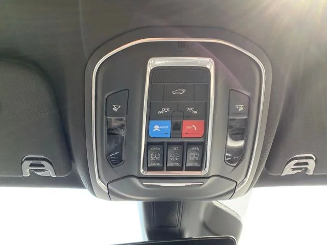 New 2026 High Gloss Black Exterior Paint Jeep Limited Altitude image 20